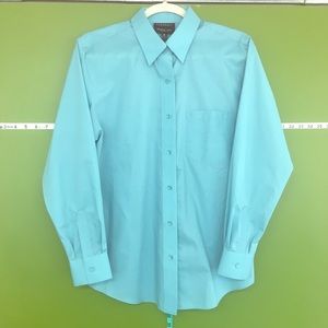 NWOT Foxcroft wrinkle free classic button down - 8